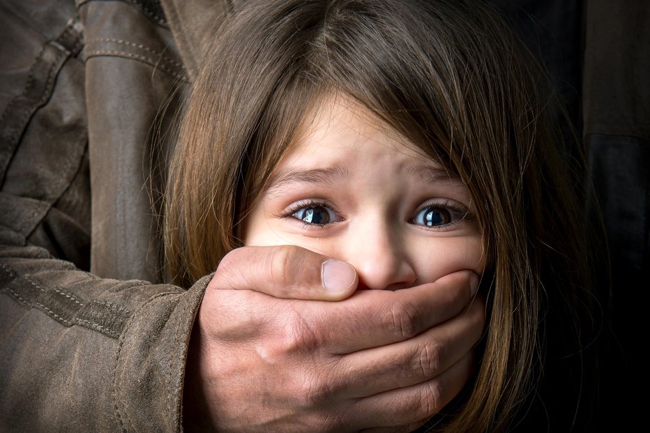 Fotografija: Pedofila so že aretirali. Foto: Shutterstock 