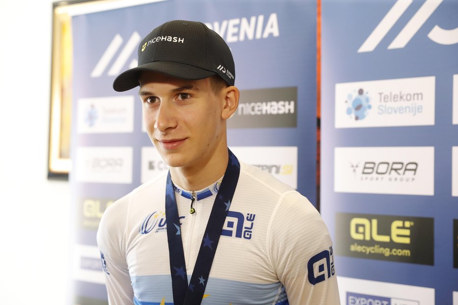 Fotografija: Anže Ravbar je mladinski evropski prvak v cestnem kolesarstvu. FOTO: Leon Vidic
