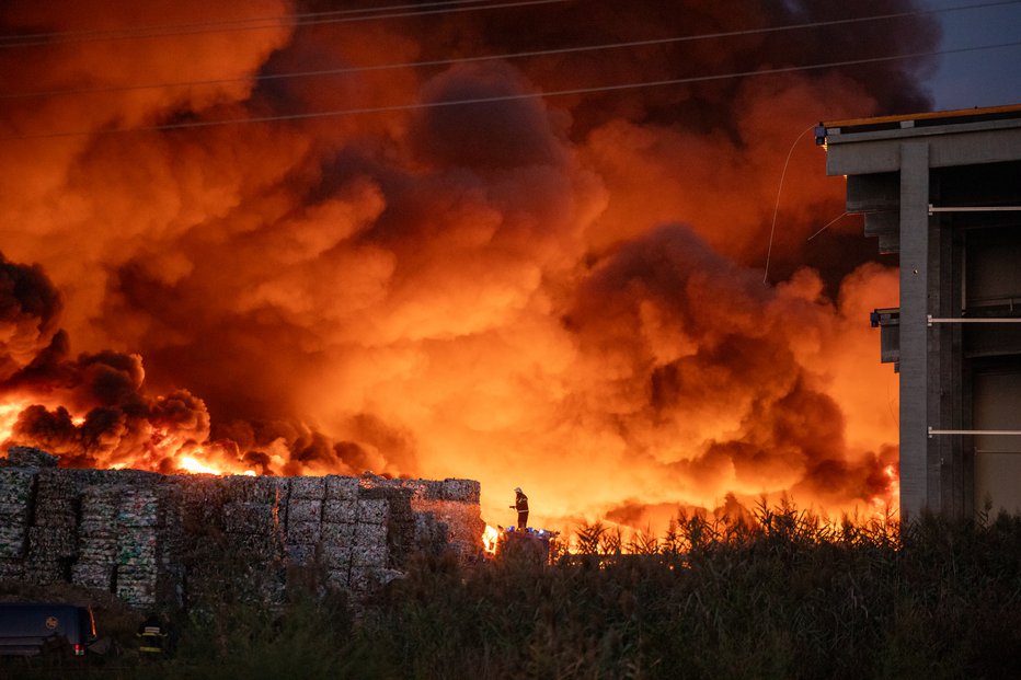 Fotografija: »To je bil pekel,« je povedal namestnik poveljnika gasilcev. FOTOGRAFIJI: Borna Jaksić, Pixsell