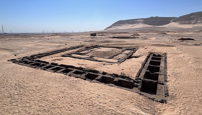Grobnica prve faraonke v mestu Abidos FOTO: EC Köhler