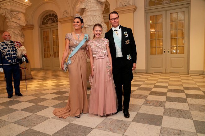 Kljub rosnim 11 letom je bila na dogodek povabljena tudi švedska princesa Estelle. FOTO: Reuters