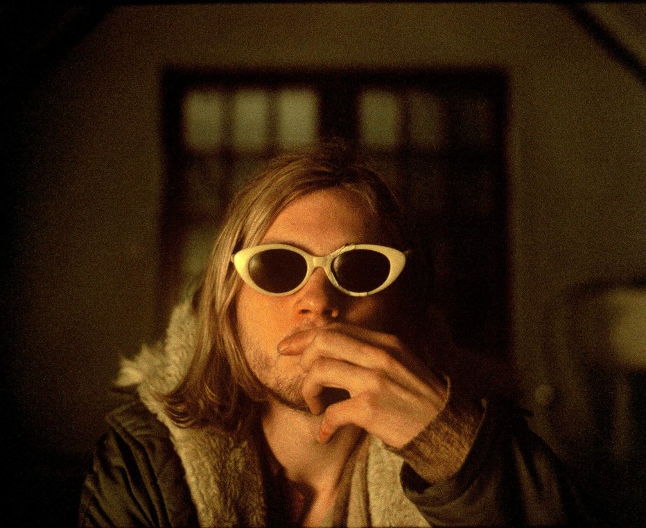 Fotografija: Kitara, ki jo bodo ponujali na dražbi, je bila zadnja, na katero je igral Cobain. FOTO: Reuters