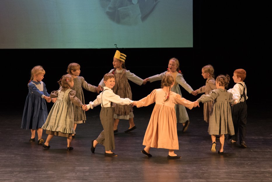 Fotografija: Malčki iz šole in vrtca Velika Polana so se predstavili s koreografijo Či bi jes bijla fčelica. FOTO: Tomaž Galič