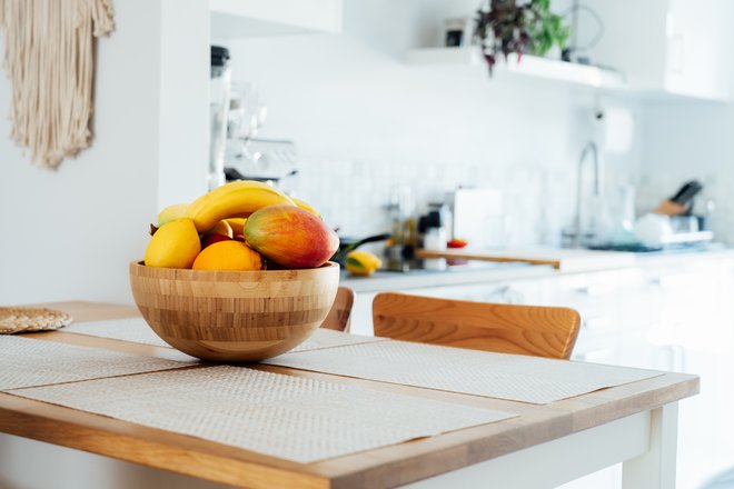 V kuhinji naj bo le neoporečno sadje. FOTO: Okrasyuk/Getty Images