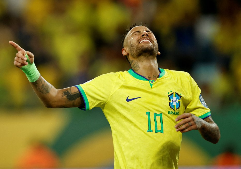 Fotografija: Ogasil se je tudi nogometaš Neymar in zapisal, da je umrla njegova prijateljica. FOTO: Adriano Machado Reuters