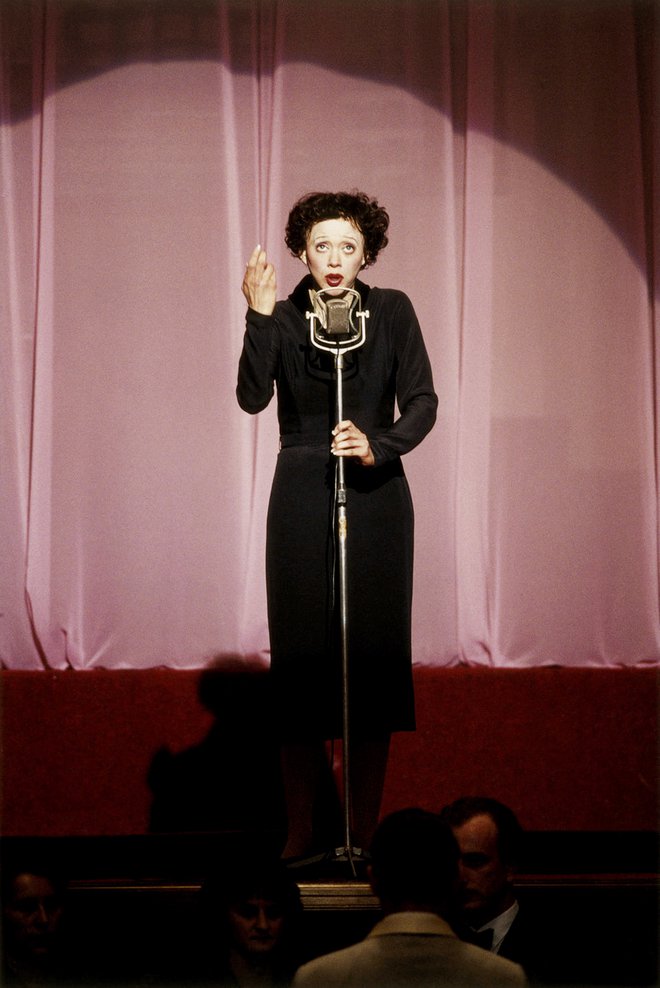 Legendarno pevko je v filmski biografiji La vie en Rose upodobila Marion Cotillard. FOTO: Cover Images
