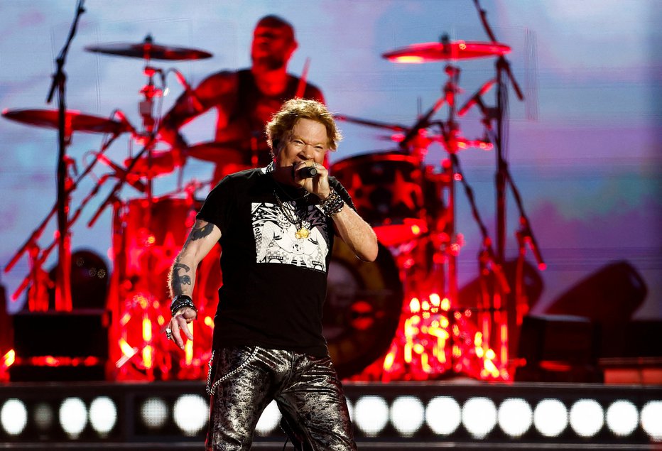 Fotografija: Frontman skupine Guns N' Roses se je znašel sredi seksualnega škandala. FOTO: Jason Cairnduff/Reuters