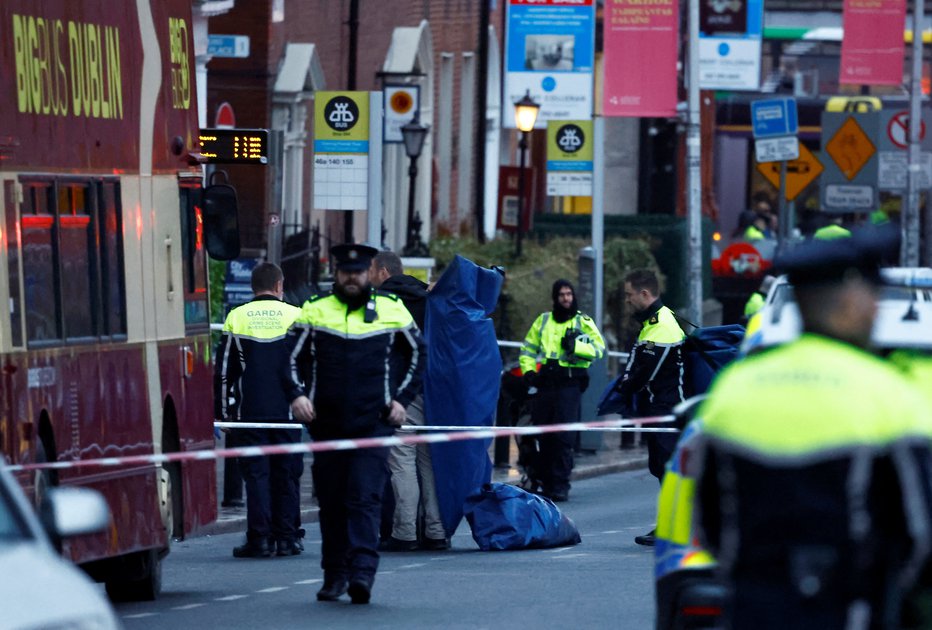 Fotografija: Napad se je zgodil v središču irske prestolnice Dublin. FOTO: Clodagh Kilcoyne, Reuters