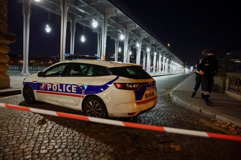 Fotografija: Napadalca iz Pariza bodo zaprli v samico. FOTO: Stephanie Lecocq Reuters