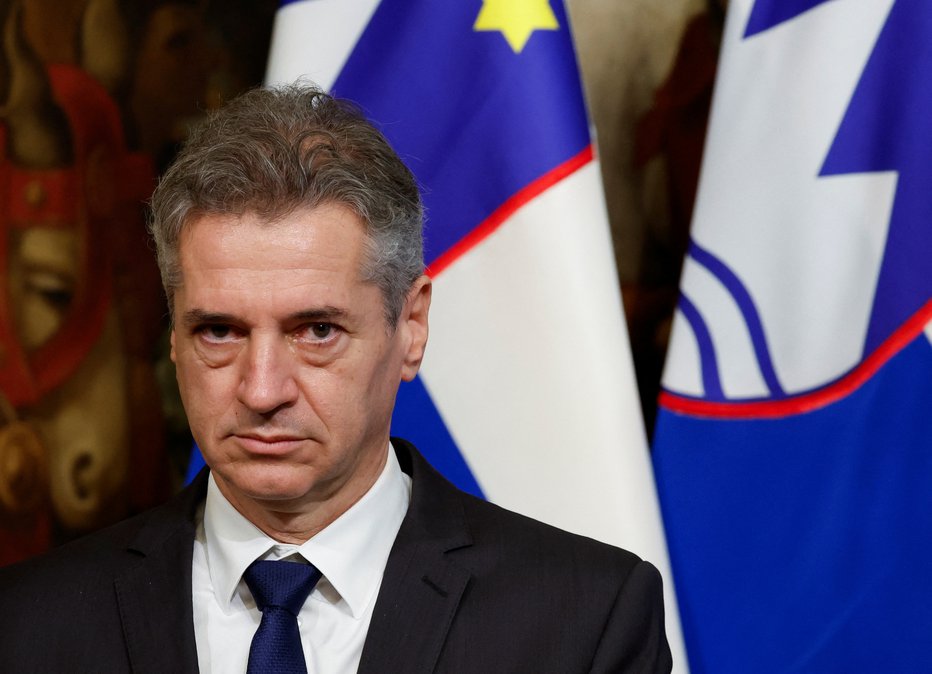 Fotografija: Kolikor ve premier, je ravno danes delegacija francoskega podjetja v Sloveniji. FOTO: Remo Casilli Reuters