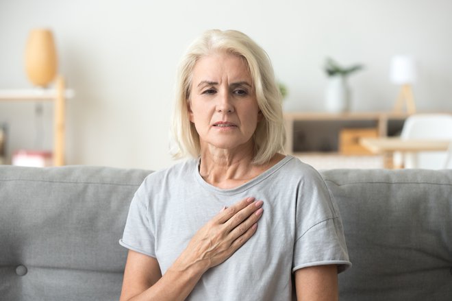 Zaradi strdka v arteriji, ki dovaja kri v srce, doživimo infarkt. FOTO: Fizkes, Getty Images