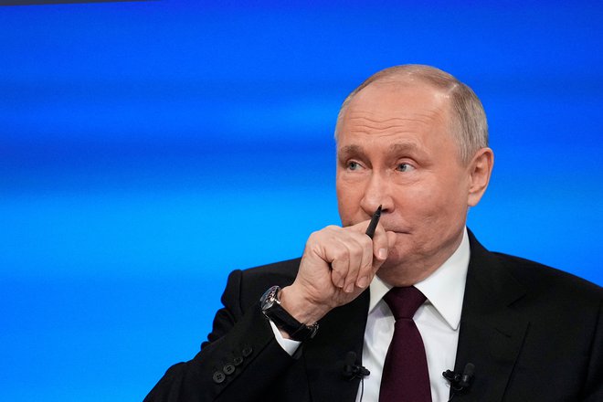 Putin se na sporočila, ki so se pojavila, ni odzval. FOTO: Pool Via Reuters