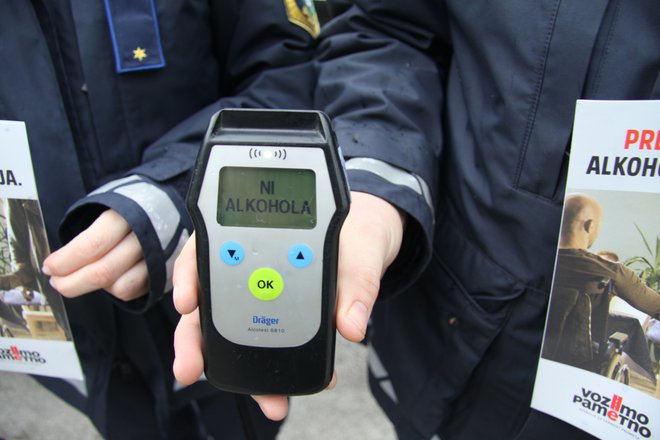 Škrinjarju je alkotest izmeril 0,74 miligrama alkohola v litru izdihanega zraka. Fotografija je simbolična.  FOTO: Pu Novo Mesto