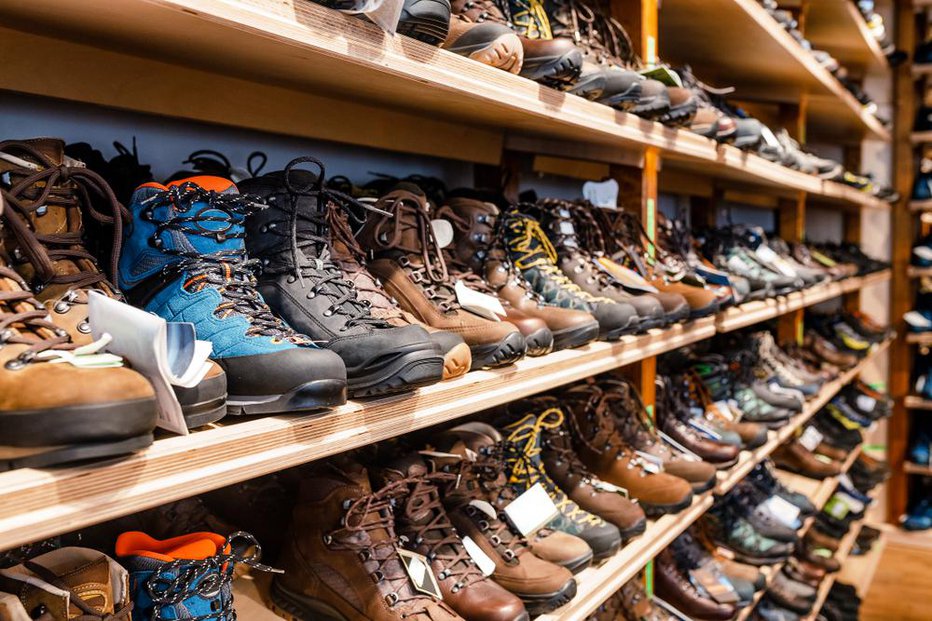 Fotografija: Dobro zdravje stopal je bistvenega pomena za aktivno življenje. FOTO: Shutterstock