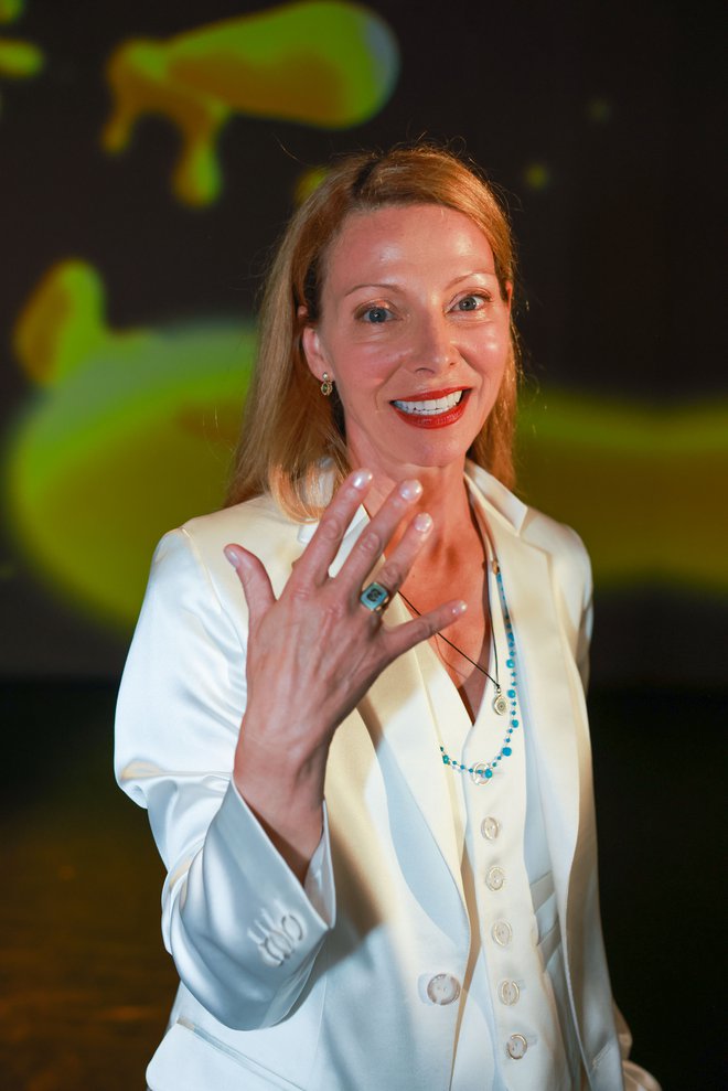 NAGRAJENA Nataša Matjašec Rošker, prvakinja mariborske DNG Drame, je za svoj izjemen igralski opus prejela Borštnikov prstan. Foto: Mediaspeed