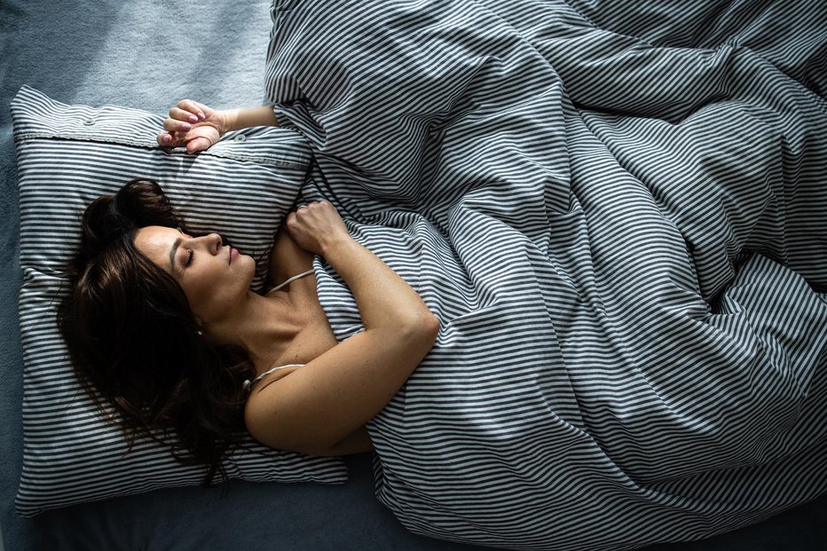 Fotografija: Kakovostnega spanca ne smemo zanemariti. FOTO: Viktorcap, Getty Images