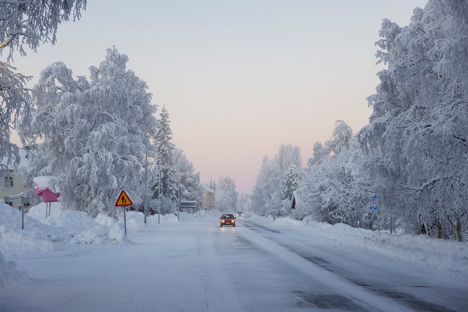 Fotografija: Na severu Švedske se je živo srebro spustilo do –43,6 stopinje Celzija! FOTO: Reuters