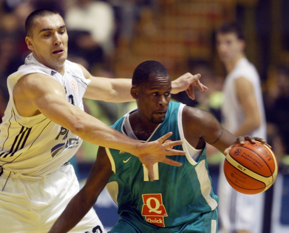 Fotografija: Dejan Milojević leta 2005, ko je bil še aktiven košarkar. FOTO: Marko Djurica, Reuters Pictures