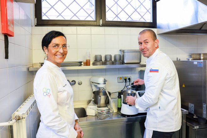 Marjana Pogorevc ter Darko Marin, učiteljica in učitelj praktičnega pouka kuharstva. FOTO: Mediaspeed