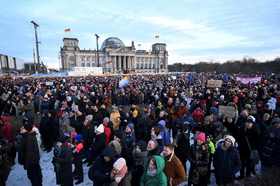Fotografija: Nemška mesta so preplavile množice protestnikov. FOTO: Annegret Hilse Reuters