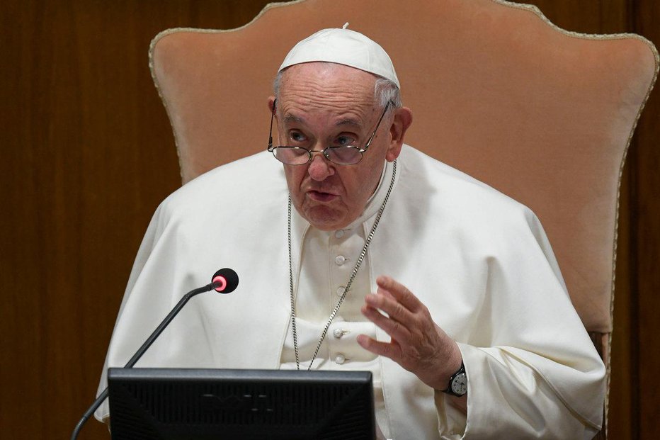 Fotografija: Papež Frančišek je sporočil svojo odločitev. FOTO: Reuters