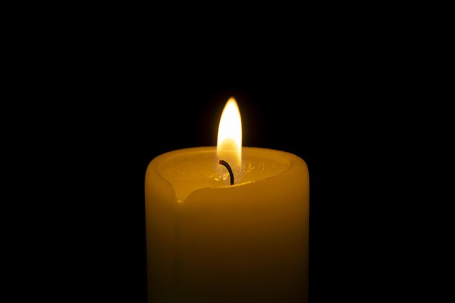 Sveča ima velik simbolni pomen. FOTO: Getty Images