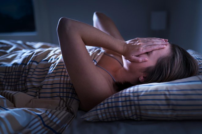 Če ne morete zaspati ali spite slabo, odhod v posteljo malce odložite. FOTO: Tero Vesalainen/Gettyimages