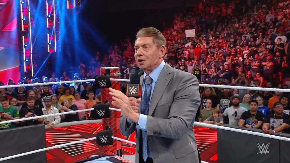 Fotografija: Oddaja WWE Raw se seli na Netflix, nekdanji šef Vince McMahon pa na sodišče. FOTO: WWE