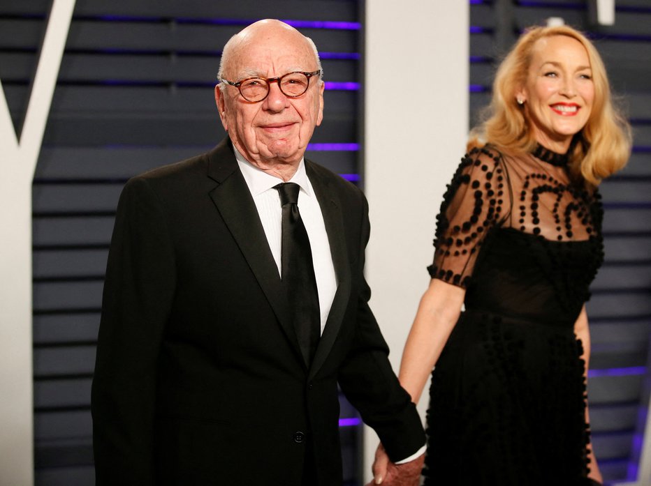 Fotografija: Rupert Murdoch in nekdanja žena Jerry Hall. FOTO: Danny Moloshok, Reuters