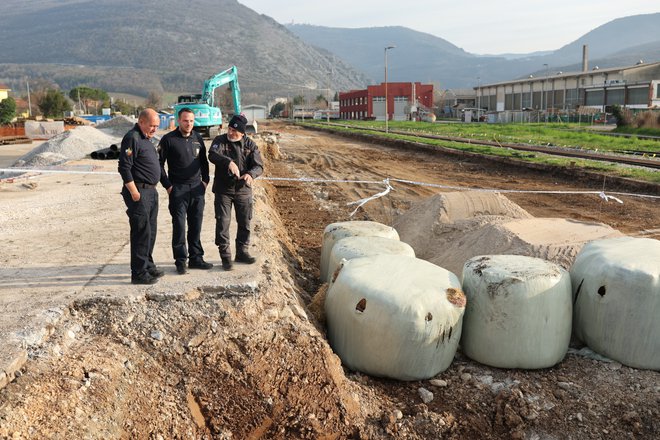Bomba v Novi Gorici  FOTO: Blaž Samec