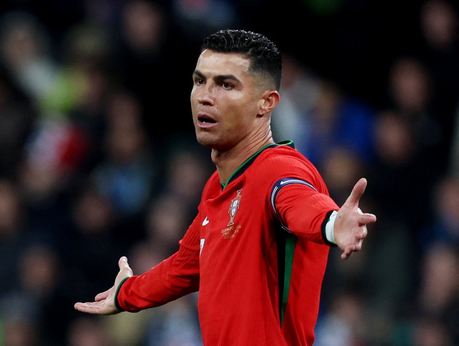 Fotografija: Ronaldo je nezadovoljstvo pokazal s čustvenim izpadom. FOTO: Borut Zivulovic Reuters