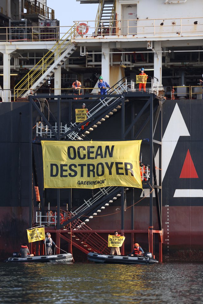 Okoljevarstveniki ne bodo tiho spremljali, kako bi dno oceanov spremenili v rudnik. FOTO: Gustavo Graf/Reuters