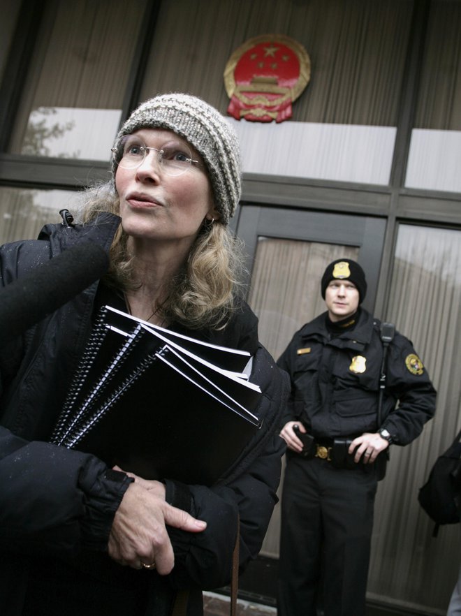 Nekdanja partnerica Mia Farrow je Allena že leta 1992 obtožila spolnega napada na posvojenko Diane Farrow. FOTO: Hyungwon Kang/Reuters