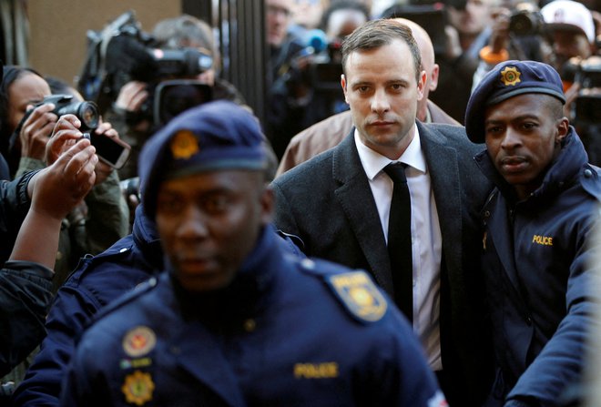 Najprej so ga obsodili na zgolj petletno zaporno kazen. FOTO: Siphiwe Sibeko/Reuters
