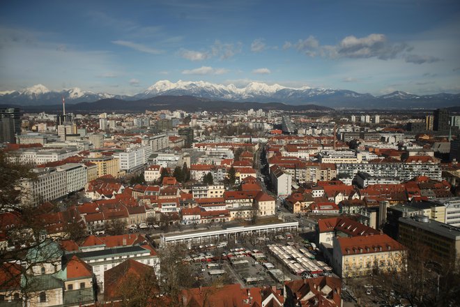 Panorama slovenske prestolnice. FOTO: Jure Eržen/delo