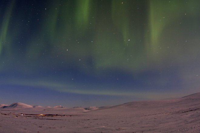 Posledica sončne nevihte je lahko Aurora borealis. FOTO: Stringer Reuters Pictures