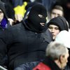 Maribor: množični pretep nogometnih navijačev, ki so se lotili tudi policistov