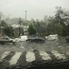 Veliko poplavljenih objektov, v Prekmurju toča, v Kranju drevo na avtobus (VIDEO)