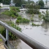 Na Bavarskem zaradi neurja razglasili izredne razmere: v poplavah umrl gasilec (VIDEO)